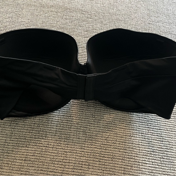 Victoria’s Secret Strapless Bra - Picture 2 of 3